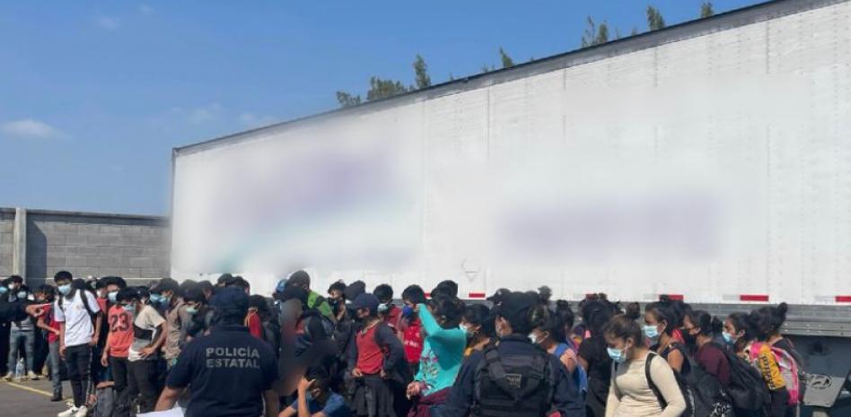 El Instituto Nacional de Migración rescató a 388 migrantes en dos operativos en Veracruz