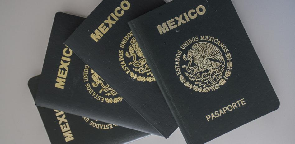 SRE anuncia nuevo número de contacto para tramitar pasaporte