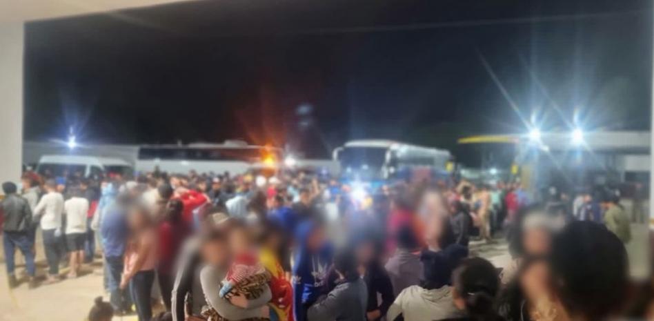 Expresa Monreal preocupación por acuerdo con EU para recibir 30 mil migrantes al mes en México