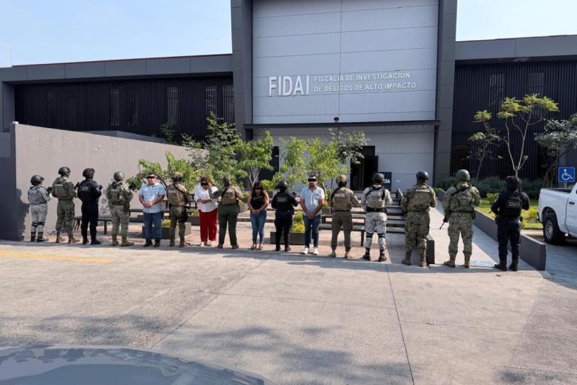 Detienen a síndica, regidora y tesorero de Amacuzac, Morelos